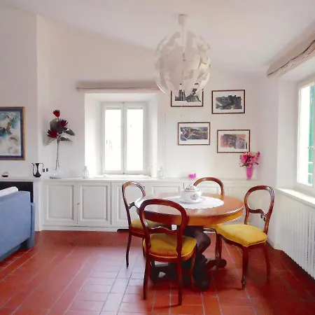 Casa Silvia Apartment *